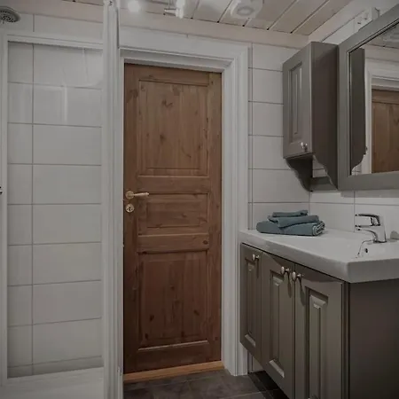 Great Mountain With 12 Beds